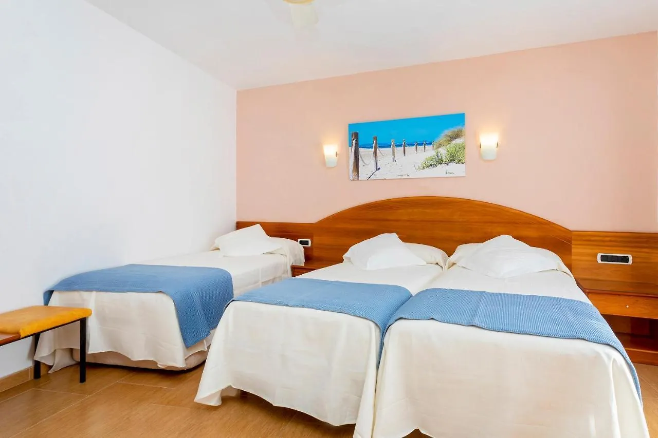 Hostal Manolita San Antonio Abad 0*,